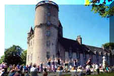 557081.jpg (10658 bytes)