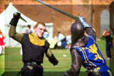 883087.jpg (10596 bytes)